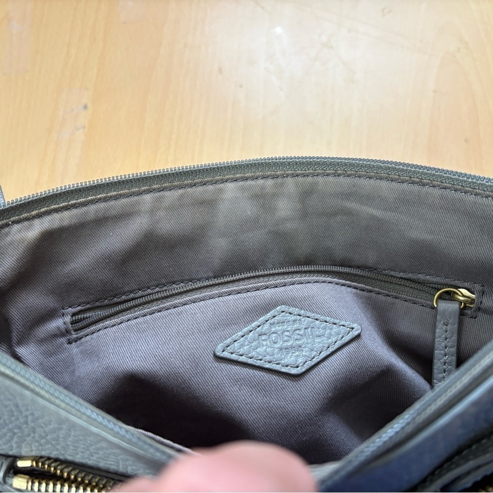 fossil Womens crossbody pebble leather bag - Picture 8 of 14
